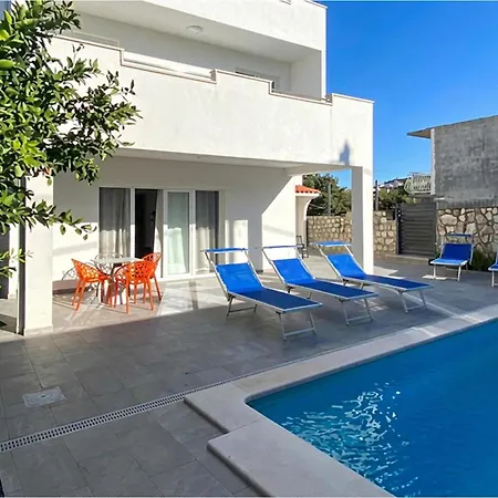 1 Bedroom In Appartement *